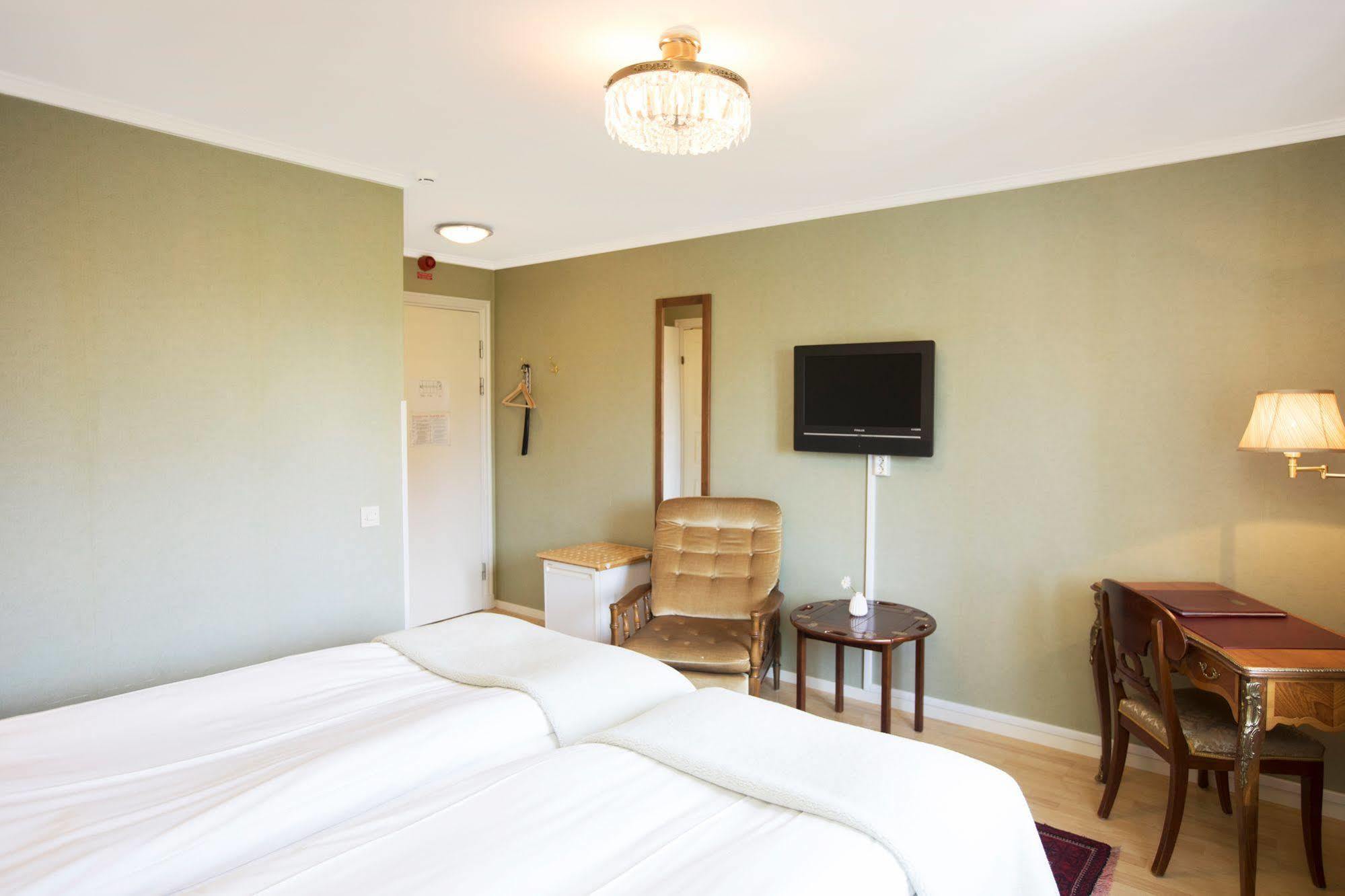 Hotell Lindgarden Visby Extérieur photo